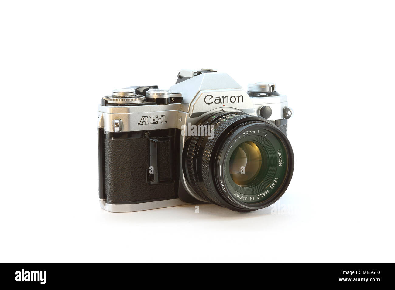 Appareil Photo Argentique Canon AE-1 Program Noir Et Argent + 50 Mm F1 4 Fdn Reconditionne