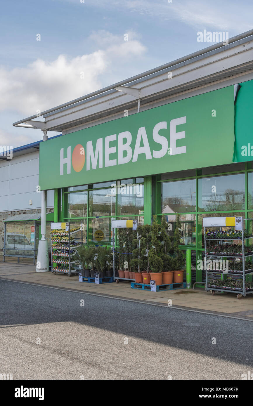 L'extérieur du magasin Homebase à Bodmin Retail Park, Cornwall, UK. Hors de la ville, shopping et 'la mort de la Grand-rue' concepts. Banque D'Images