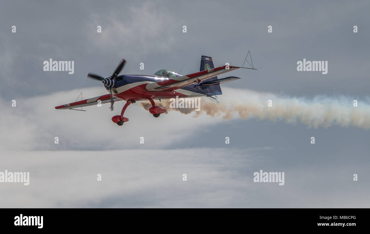 Air Show Vol de l'aviation de l'aéroport de Courchevel altiport altitude Banque D'Images