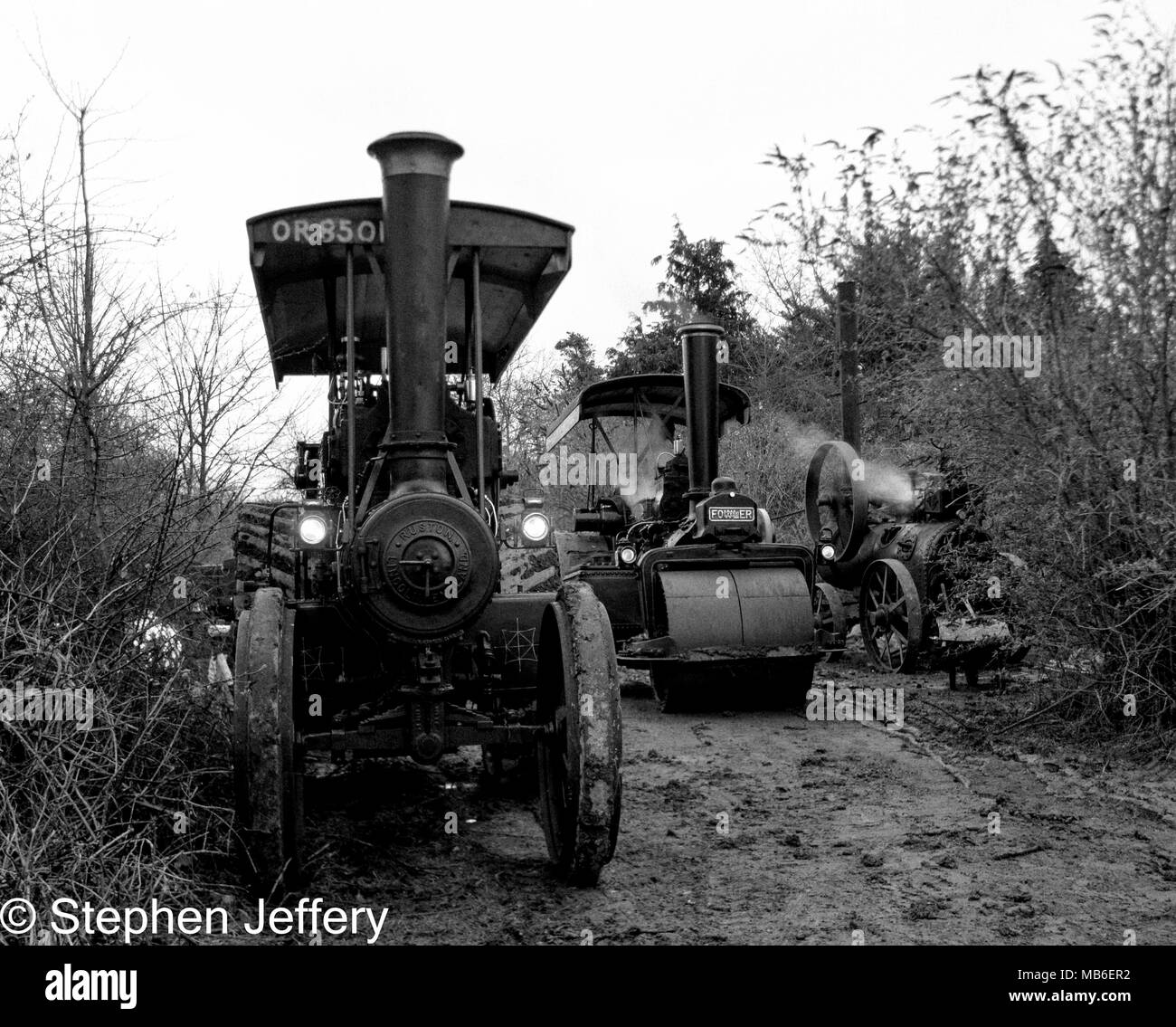 Photo en noir et blanc de moteurs de traction à vapeur et un portable réembrayé Banque D'Images