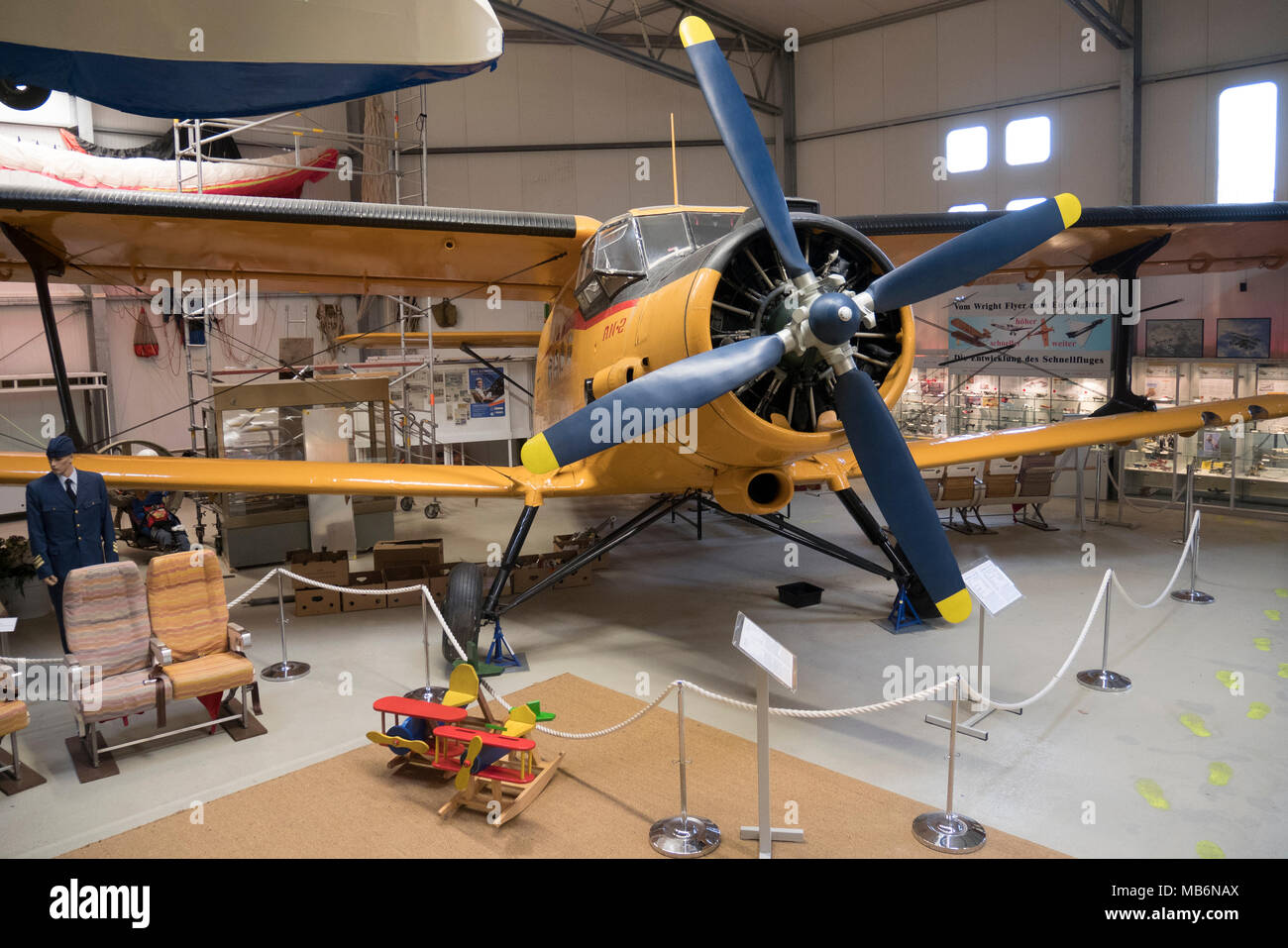 Antonov russe dans le biplan Luftfahrtmuseum Hannover Banque D'Images