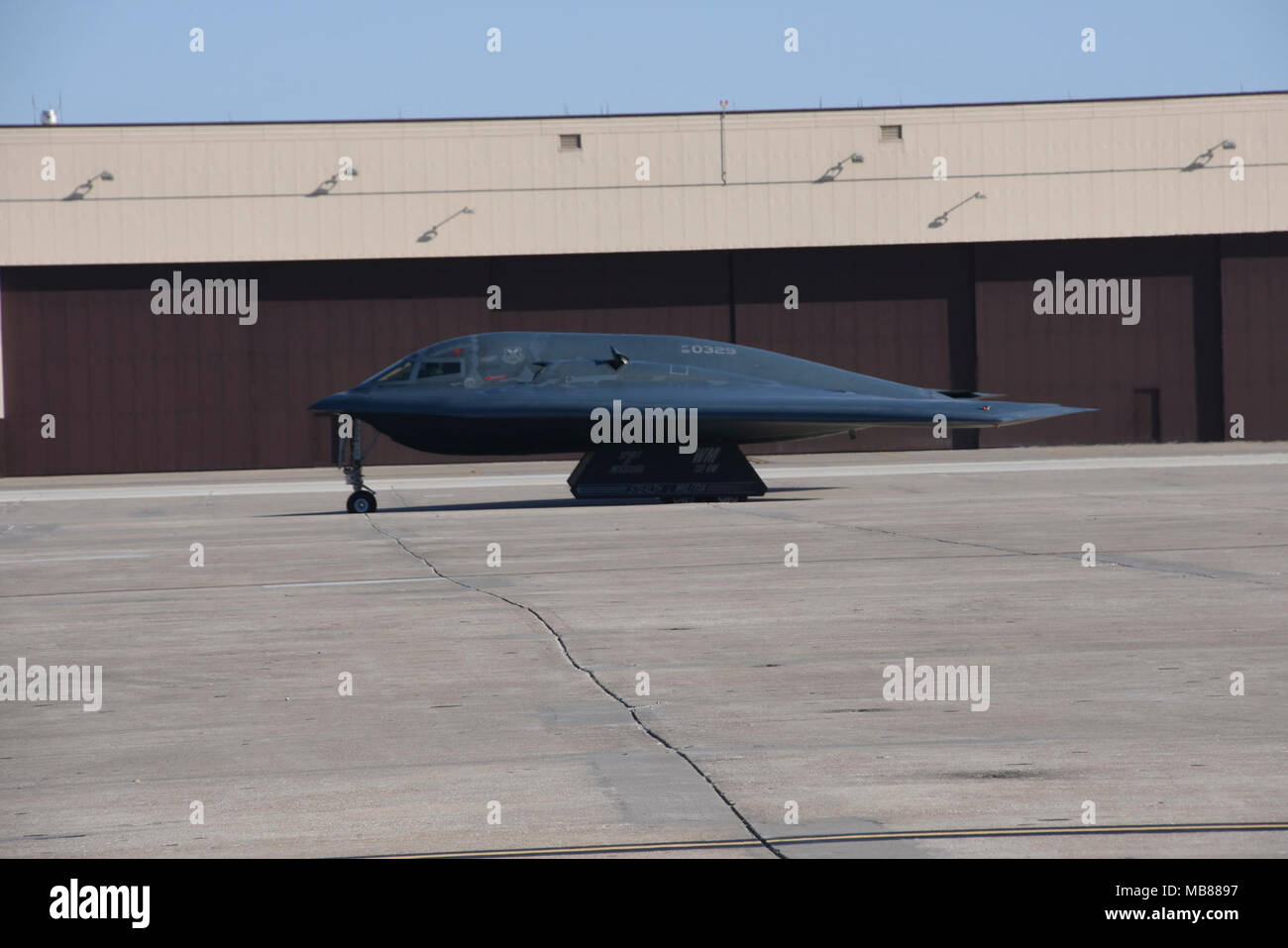 L'esprit de New York, le B-2, navire amiral de la Virginia Air National Guard's 131e Bomb Wing, revient d'une mission de formation récente, à Whiteman Air Force Base, Colorado, Feb 25, 2018. (U.S. Air National Guard Banque D'Images