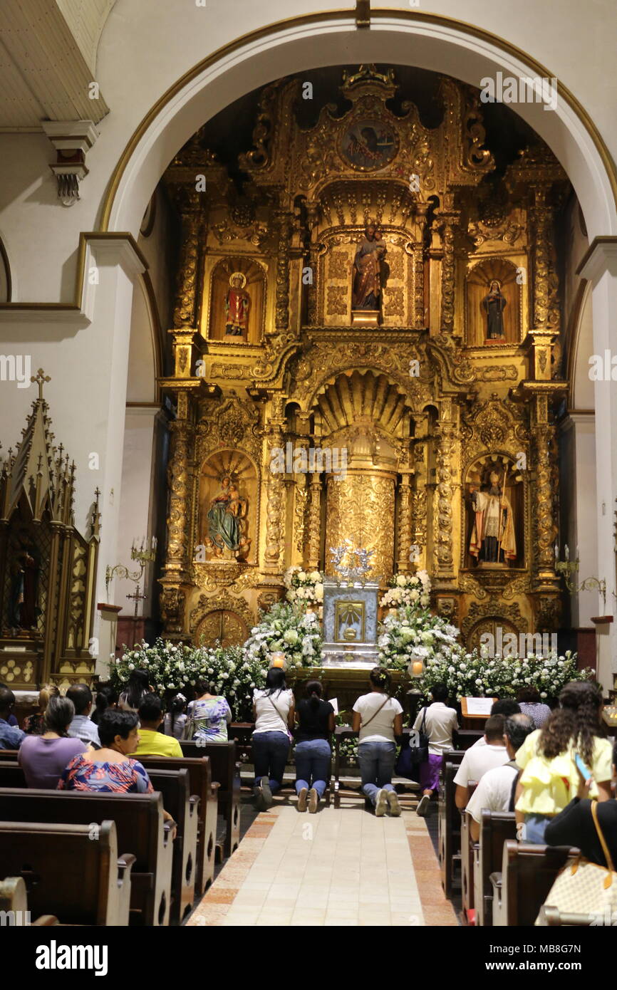 El altar de Oro, Iglesia de San José. Panama, Vieille Ville. Semaine Sainte 2018 Banque D'Images