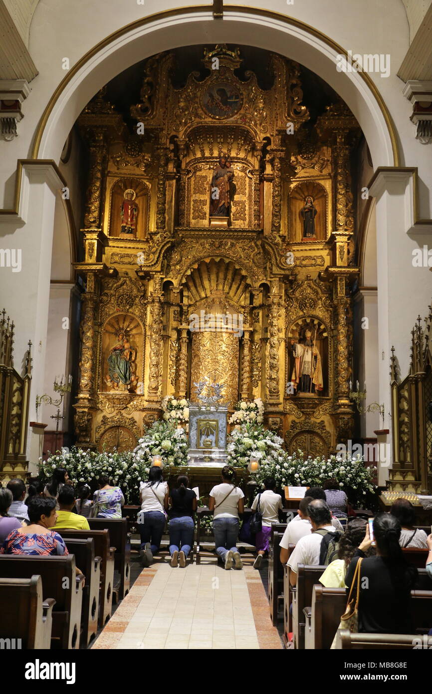 El altar de Oro, Iglesia de San José. Panama, Vieille Ville. Semaine Sainte 2018 Banque D'Images