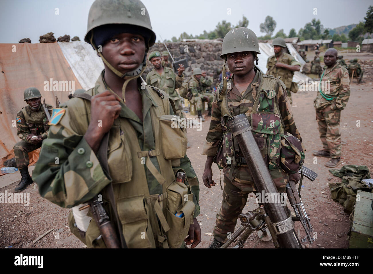 Les soldats du gouvernement de la RDC au Nord Kivu au cours des opérations contre la milice rwandaise appuyée M23 Banque D'Images