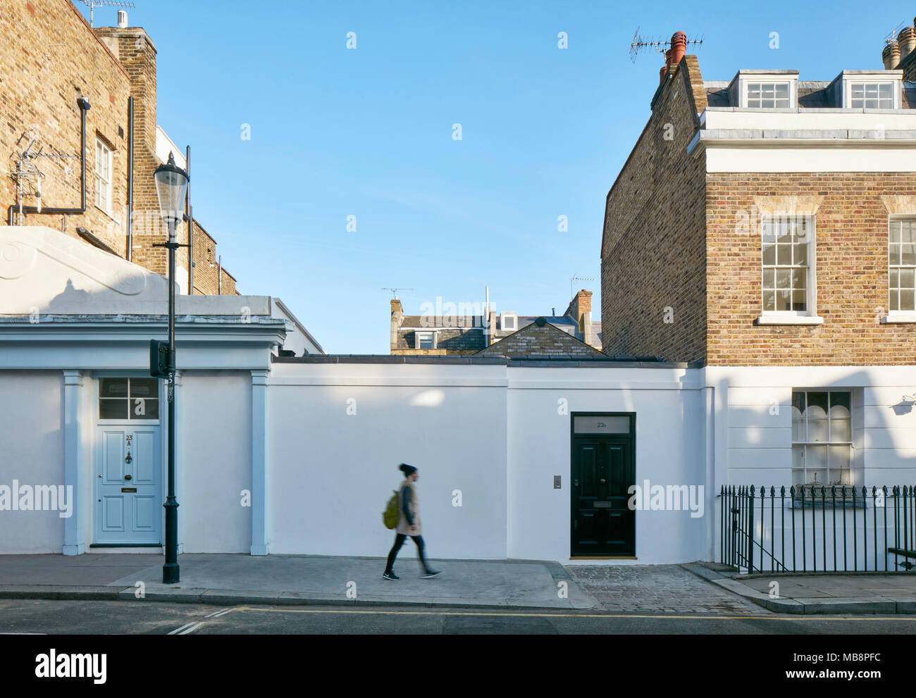 Porte avant. Hidden House, Londres, Royaume-Uni. Architecte : LTS Architectes, 2016. Banque D'Images