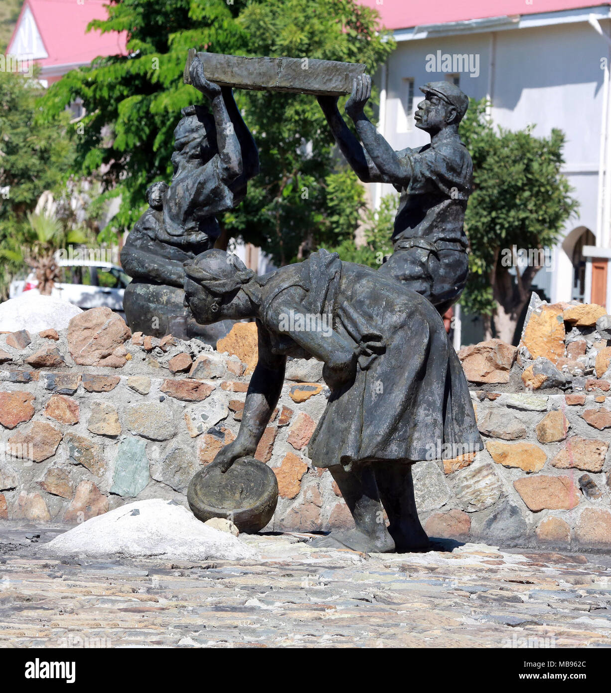 Des statues de sel, le sel des travailleurs vendangeurs Monument, Great Salt Pond Banque D'Images
