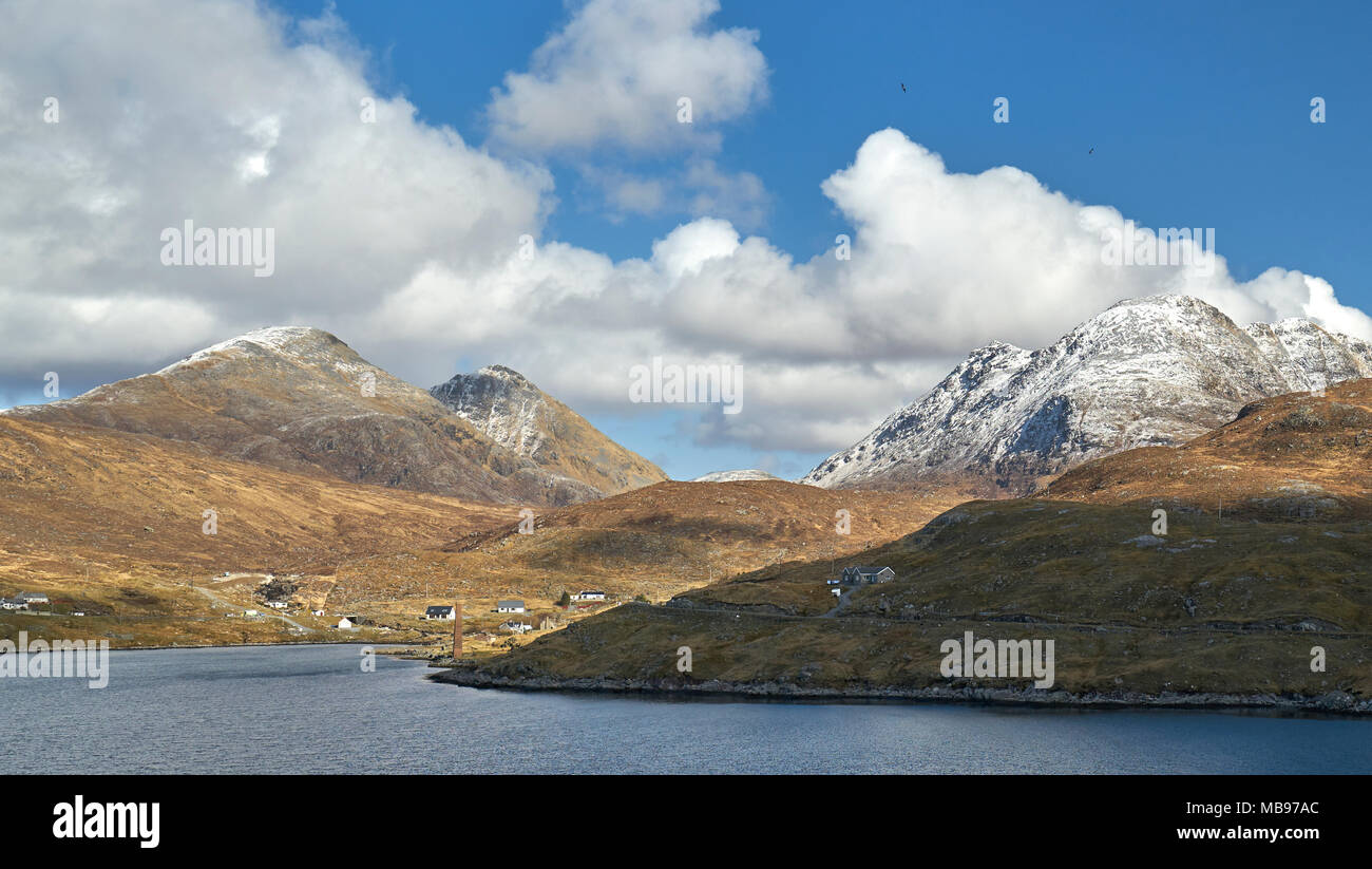 À l'échelle de l'ancienne station baleinière à Bunavoneader sur un matin de printemps ensoleillé. Isle of Harris, de l'Écosse. Banque D'Images