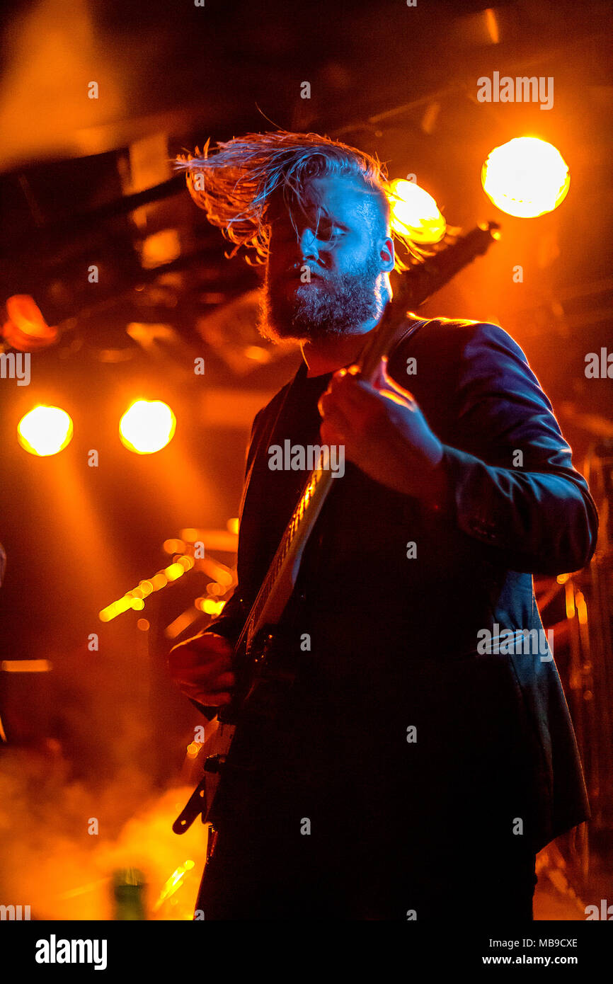 La Norvège, Bergen - 13 mai 2016. Le groupe de black metal islandais Audn effectue un concert live au garage à Bergen. (Photo crédit : Gonzales Photo - Jarle H. MEO). Banque D'Images