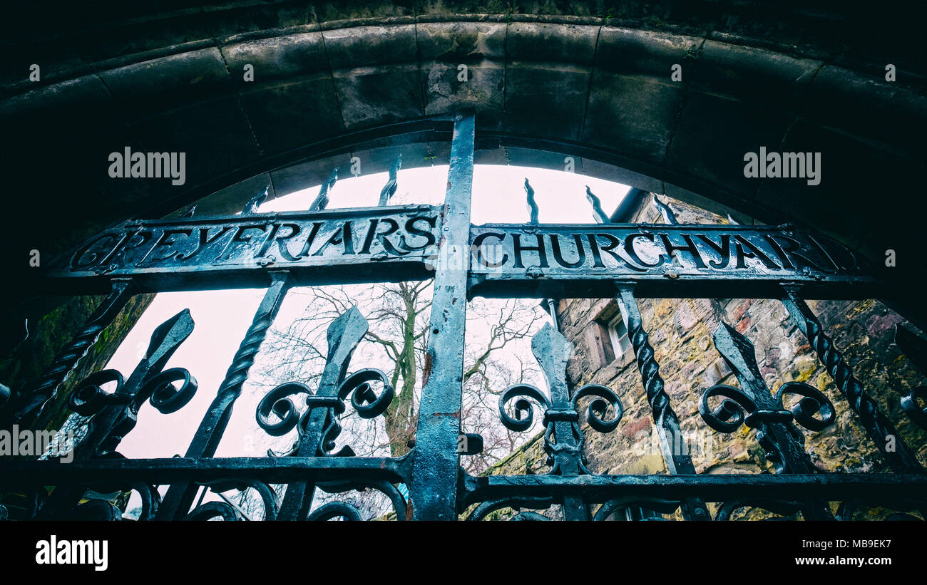 Détail de vieilles portes à l'entrée du cimetière de Greyfriars Greyfriars kirkyard () dans la vieille ville d'Édimbourg, Écosse, Royaume-Uni Banque D'Images