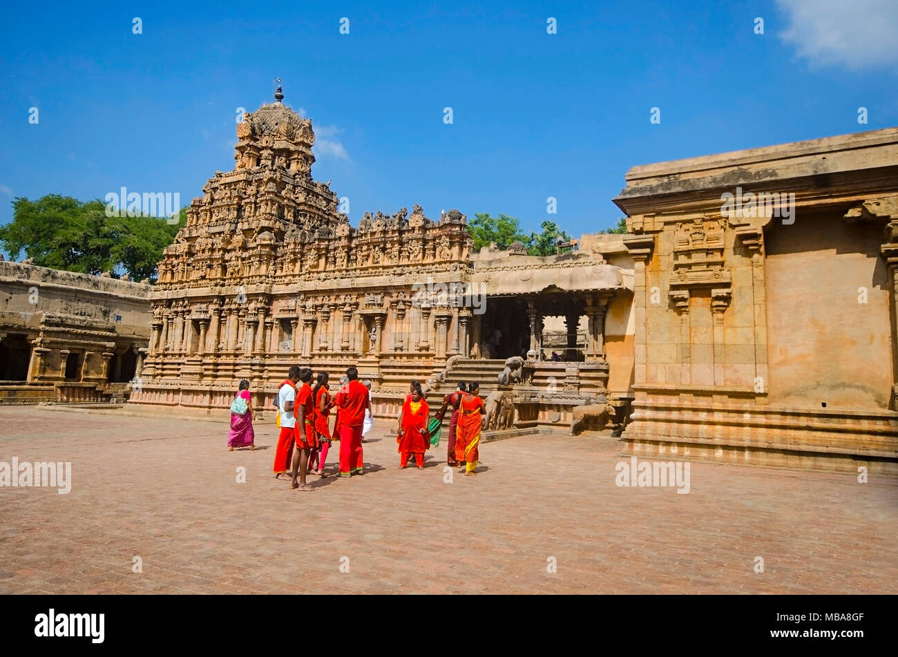 Vue extérieure du Temple de Brihadishvara, Thanjavur, Tamil Nadu, Inde. Temple Hindou dédié au Dieu Shiva. Il est l'un des plus grands temples de l'Inde du Sud un Banque D'Images