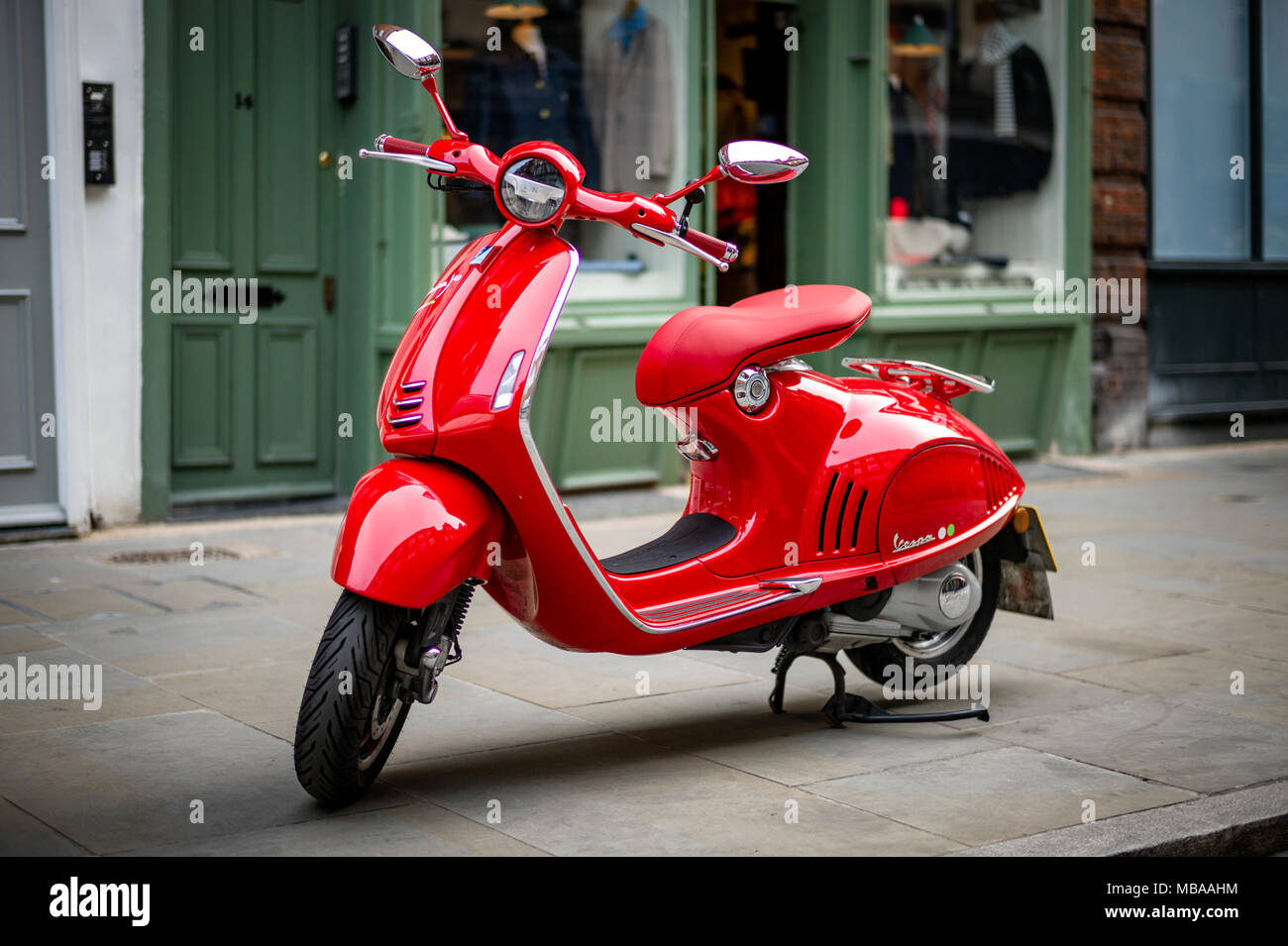 Vespa rouge Banque D'Images