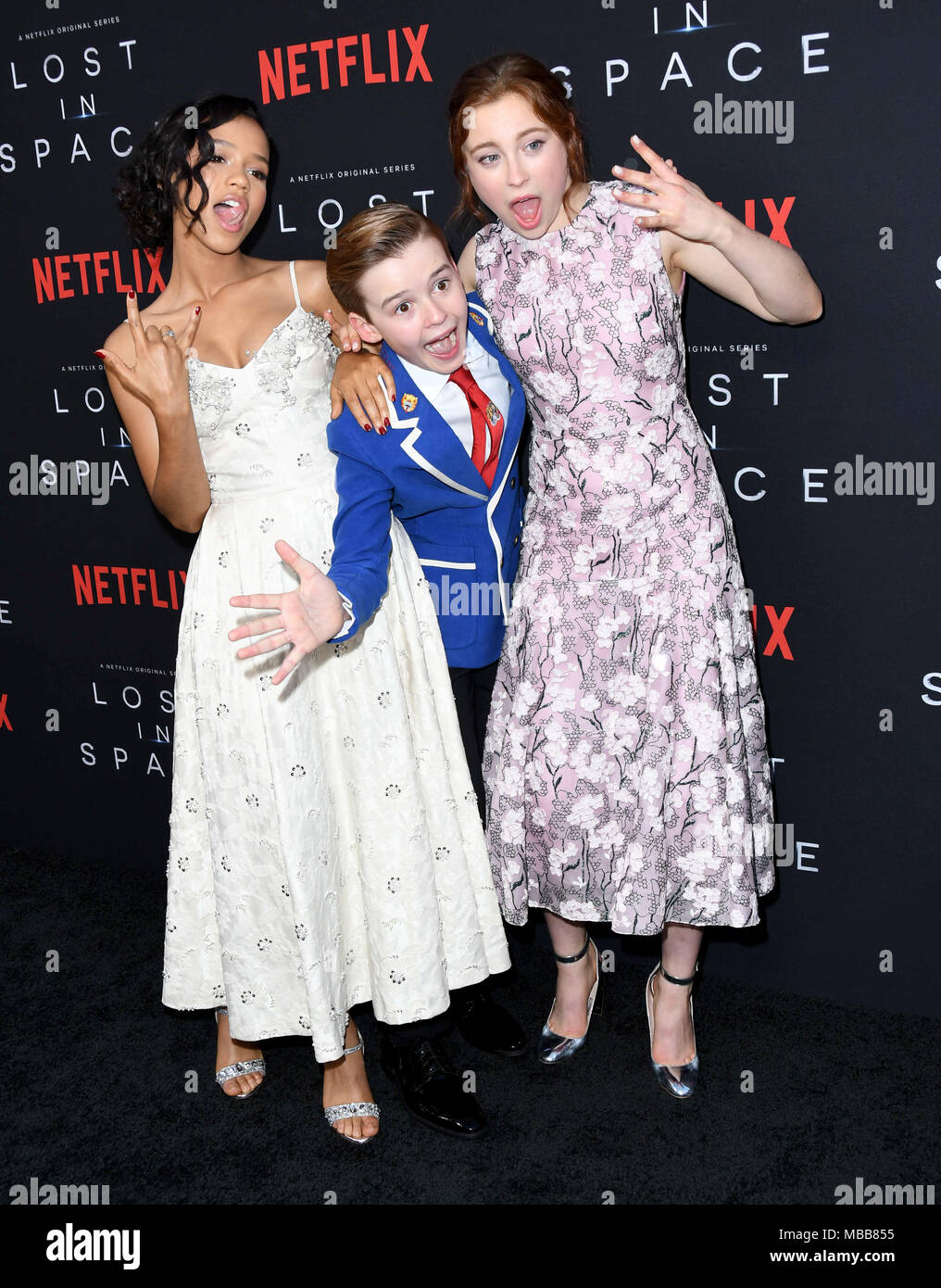 Hollywood, CA, USA. Apr 9, 2018. Russell Taylor Maxwell, Jenkins, Mina Sundwall. L'NETFLIX ''Perdu dans l'espace'' Saison 1 Premiere événement tenu au Arclight Cinerama Dome d'Hollywood. Credit : Birdie Thompson/AdMedia/ZUMA/Alamy Fil Live News Banque D'Images