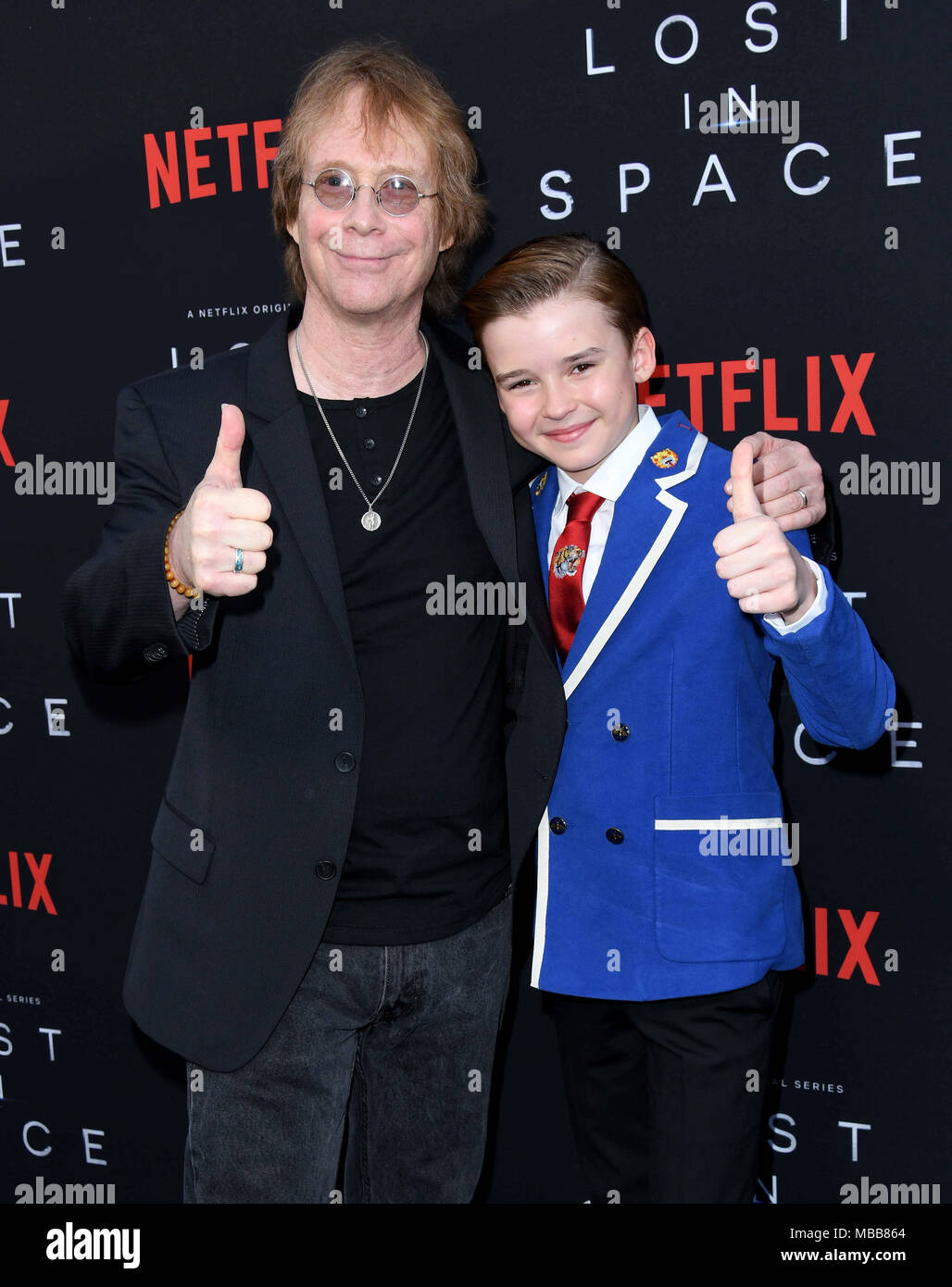 Hollywood, CA, USA. Apr 9, 2018. Billy Mumy, Maxwell Jenkins. L'NETFLIX ''Perdu dans l'espace'' Saison 1 Premiere événement tenu au Arclight Cinerama Dome d'Hollywood. Credit : Birdie Thompson/AdMedia/ZUMA/Alamy Fil Live News Banque D'Images