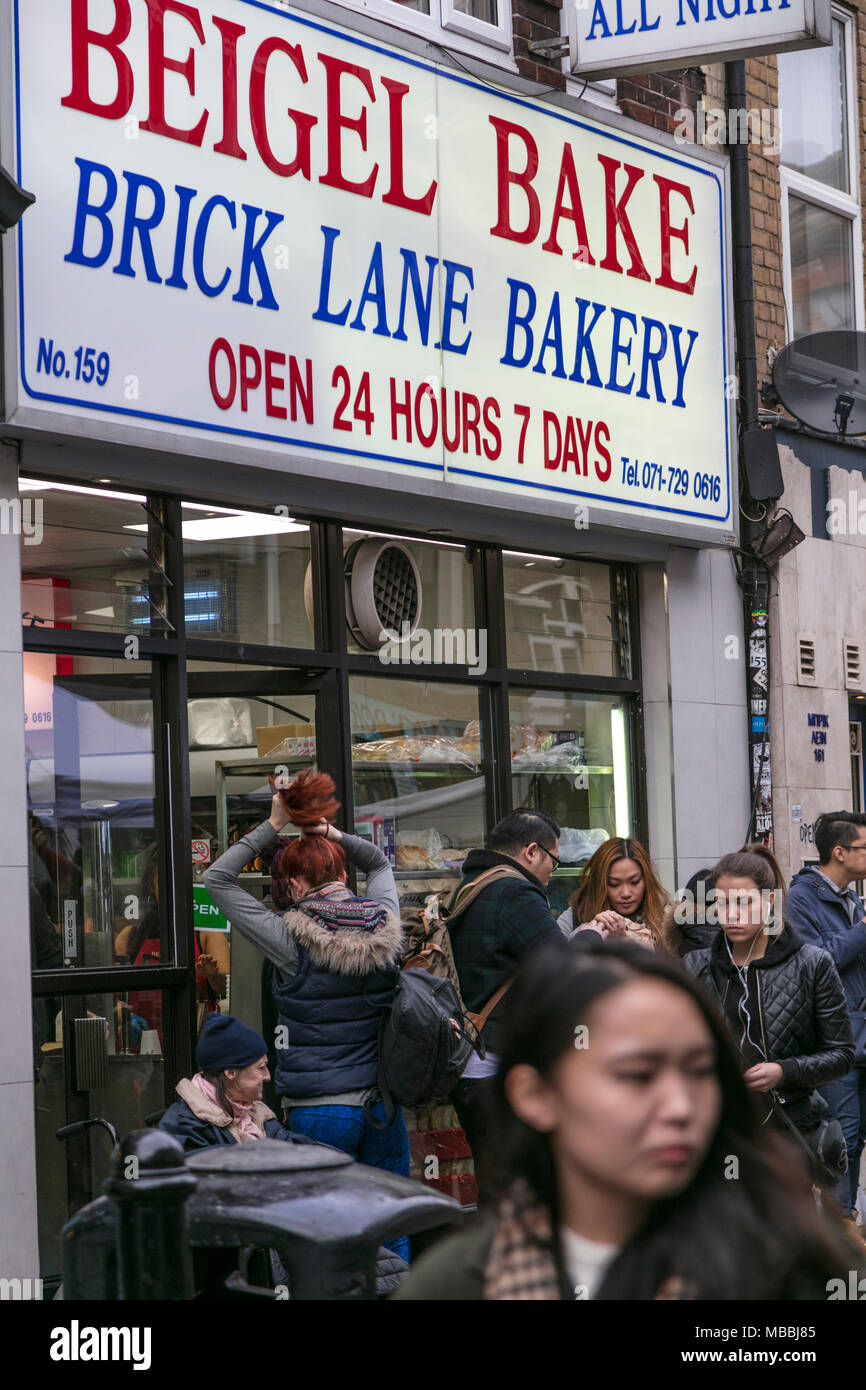 Beigel Bake, Brick Lane Boulangerie, Brick Lane Dimanche Marché, Brick Lane, Shoreditch, London Banque D'Images