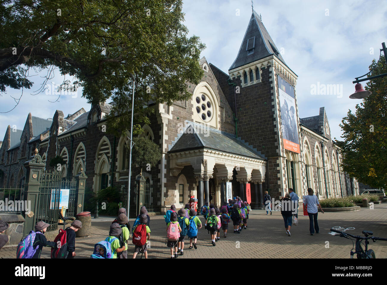 Les écoliers en excursion à la musée de Canterbury, Christchurch, Nouvelle-Zélande Banque D'Images