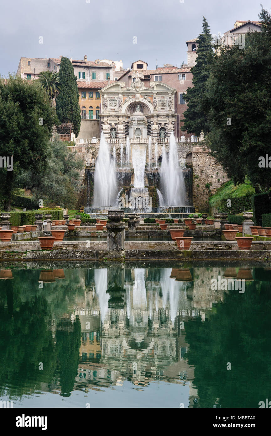 TIVOLI, ITALIE - 28 janvier 2010 : Fontana dell'Organo à Villa d'Este à Tivoli. Banque D'Images