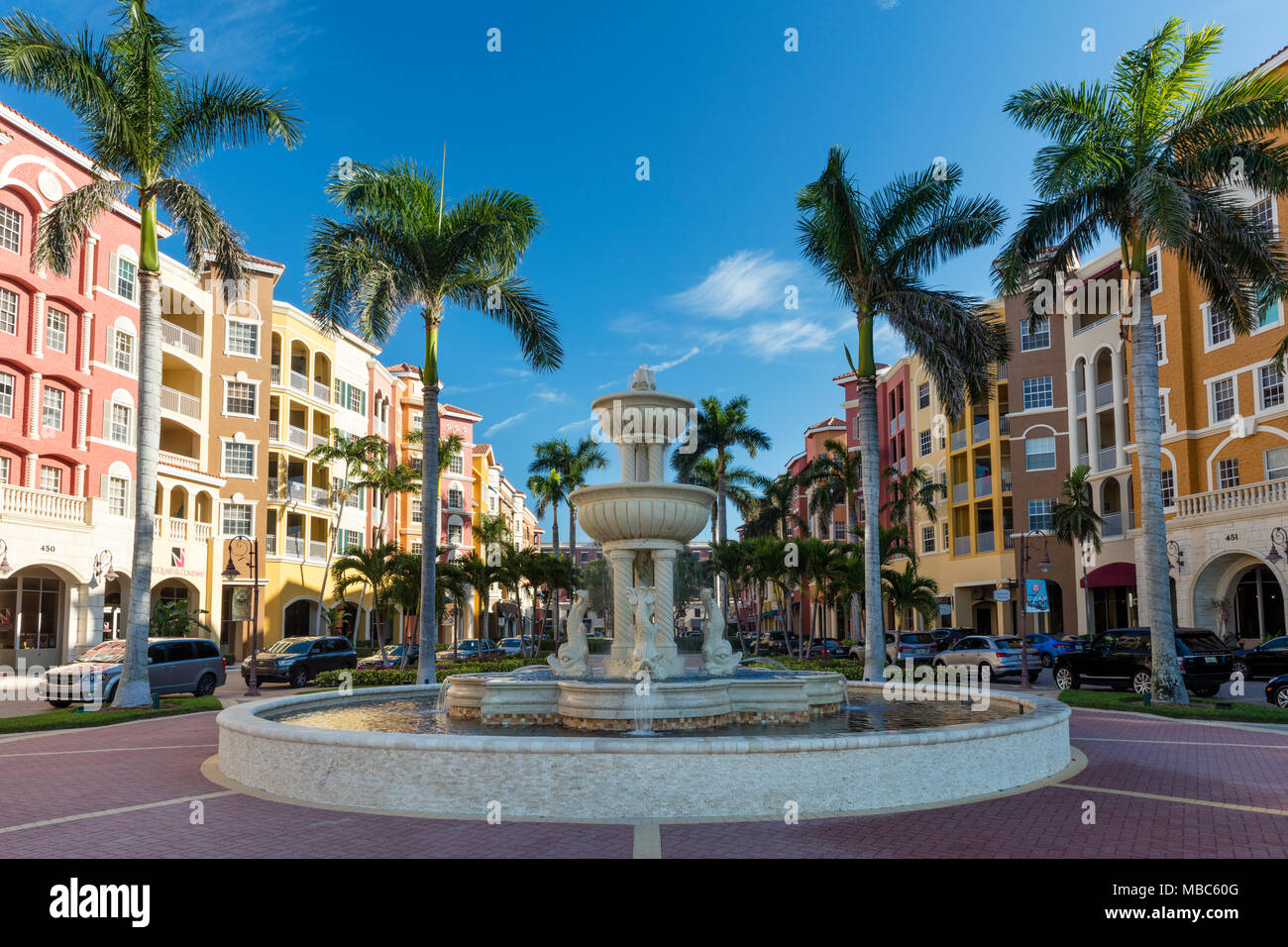 Bayfront, un quartier résidentiel et commercial dans la communauté Naples, Floride, USA Banque D'Images