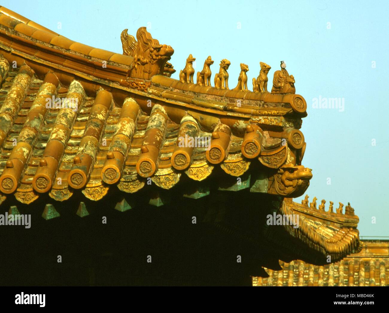 Le Feng Shui - Détail du pavillon-beam tuteurs, fixé en fonction des principes du Feng Shui, sur le toit d'un temple dans la Cité Interdite, Beijing Palace. - ©Charles Walker / Banque D'Images