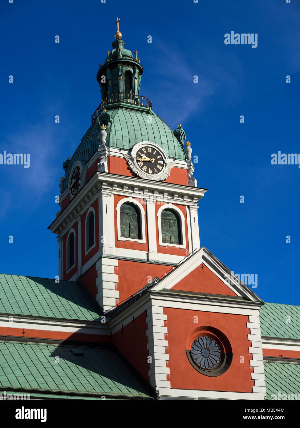 Tour de l'horloge de St James Church, Stockholm, Suède Banque D'Images