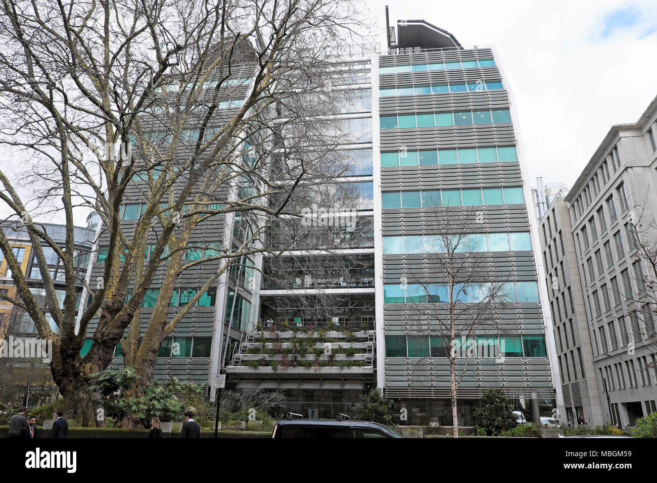 Vue extérieure de la Lloyds Bank siège en hiver sur Gresham Street dans la ville de London UK KATHY DEWITT Banque D'Images