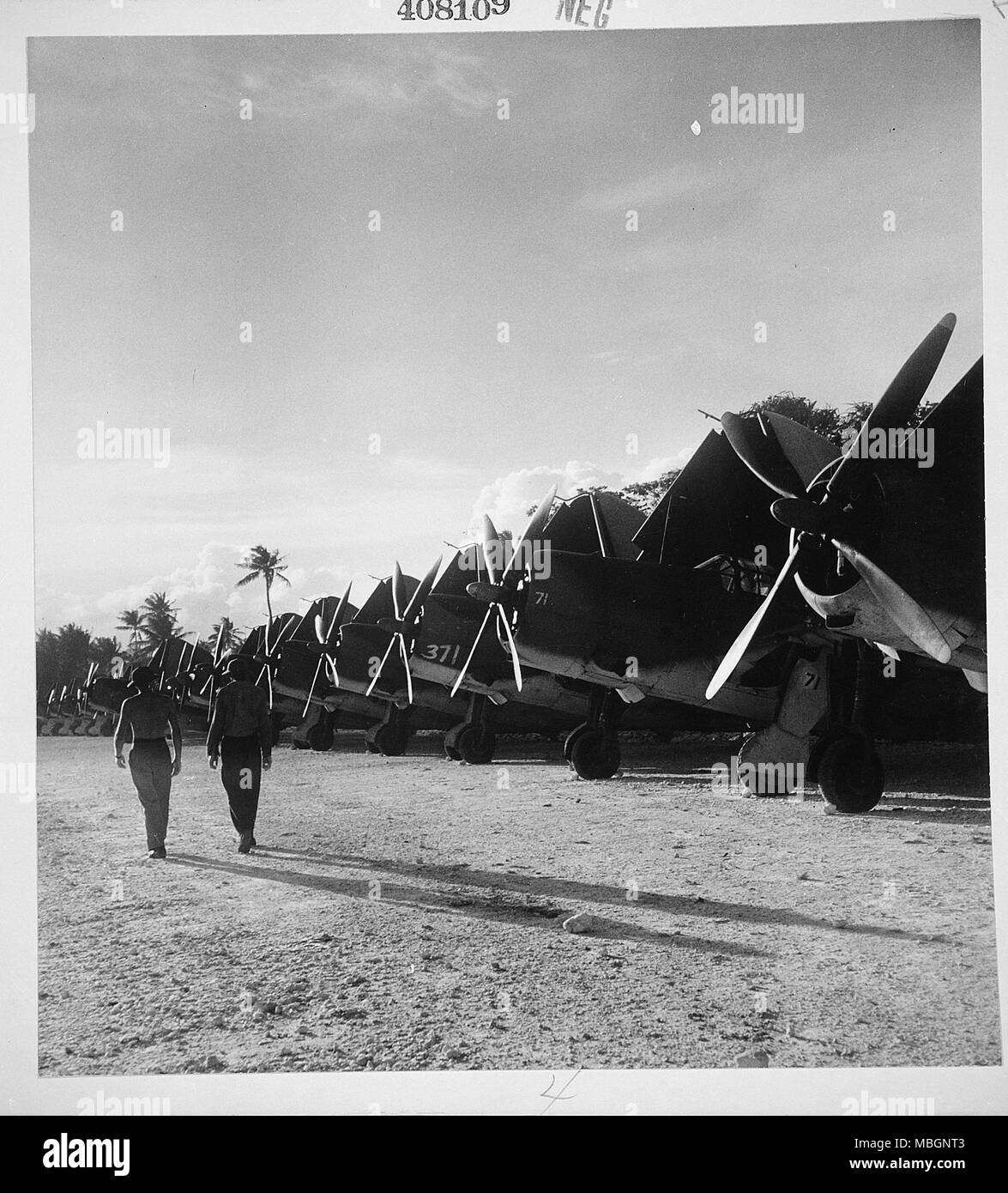 Les Marines américains sur l'île, l'atoll de Uluthi Falalop Banque D'Images