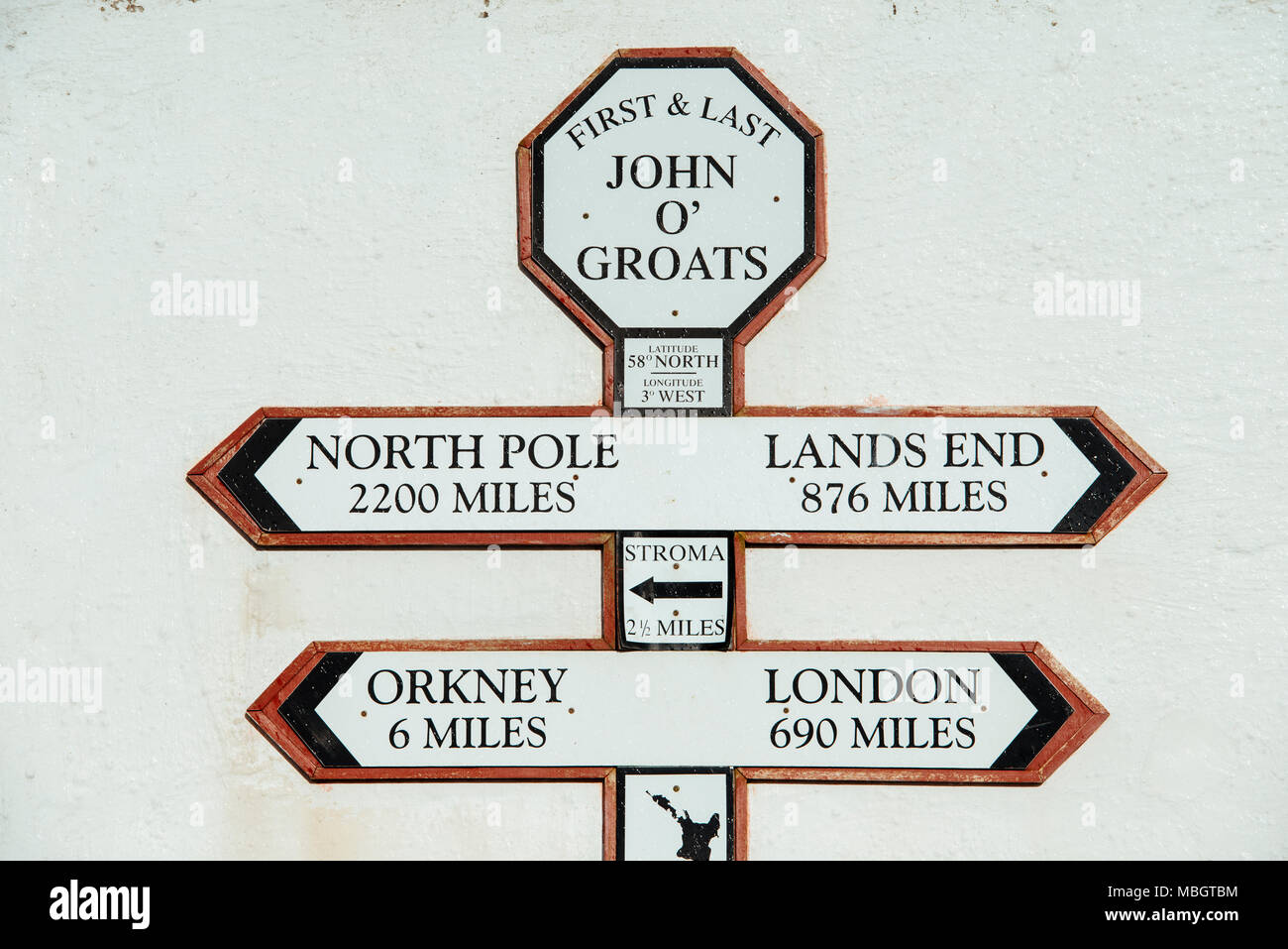 John O' Groats des guignols de l'extrémité nord est l'une des extrémités du plus long voyage sur le continent, avec Land's End en Cornouailles 876 milles au sud-ouest. Banque D'Images