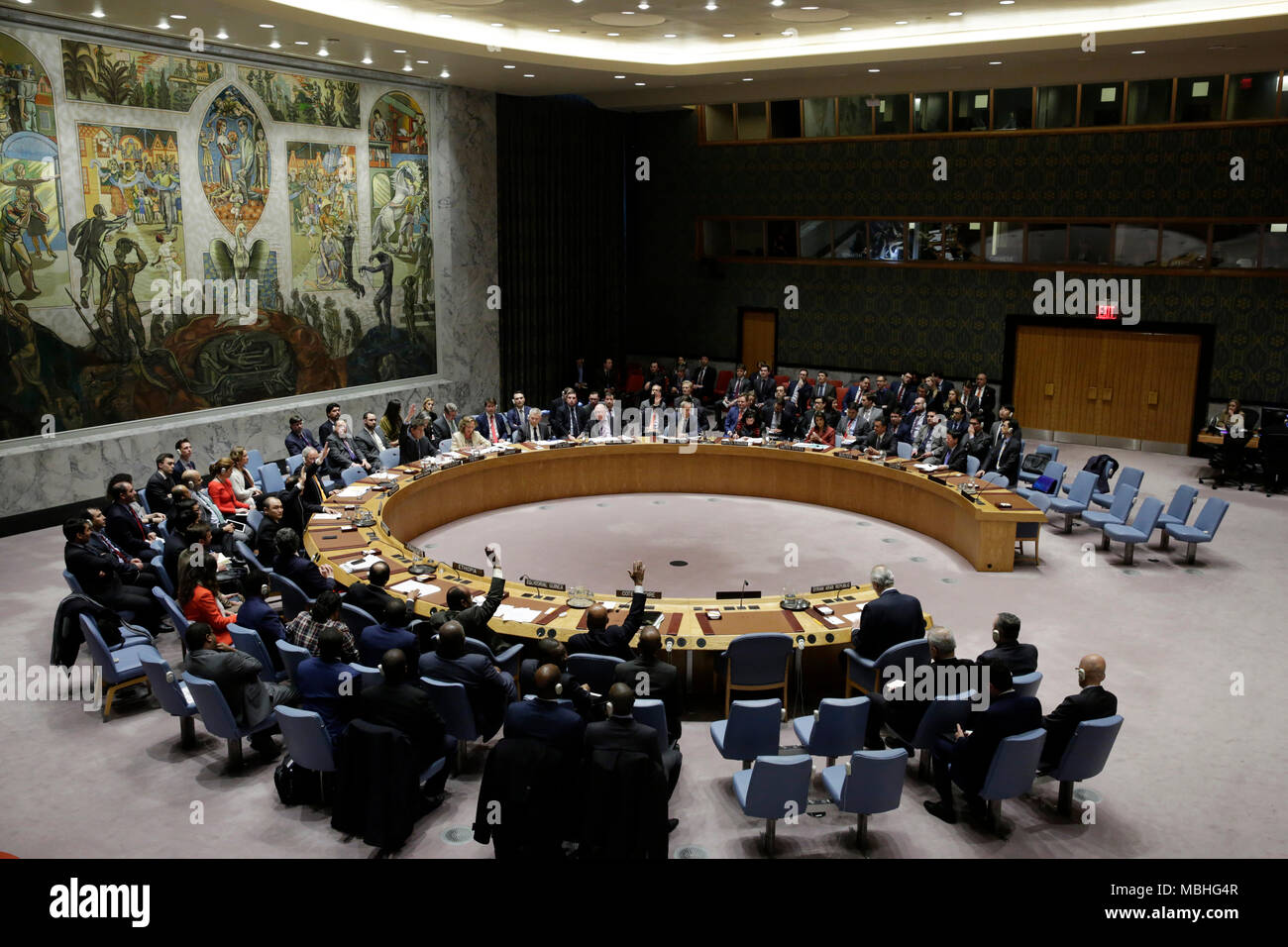 Organisation des Nations Unies. 10 avr, 2018. Photo prise le 10 avril 2018, indique le Conseil de sécurité des Nations Unies vote sur un projet de résolution rédigé par la Russie sur l'enquête menée par l'Organisation pour l'interdiction des armes chimiques (OIAC) dans l'attaque chimique présumée à Douma, Syrie, au siège des Nations Unies à New York. L'échec du Conseil de sécurité des Nations Unies d'adopter le projet de résolution rédigé par russes mardi. Credit : Muzi Li/Xinhua/Alamy Live News Banque D'Images