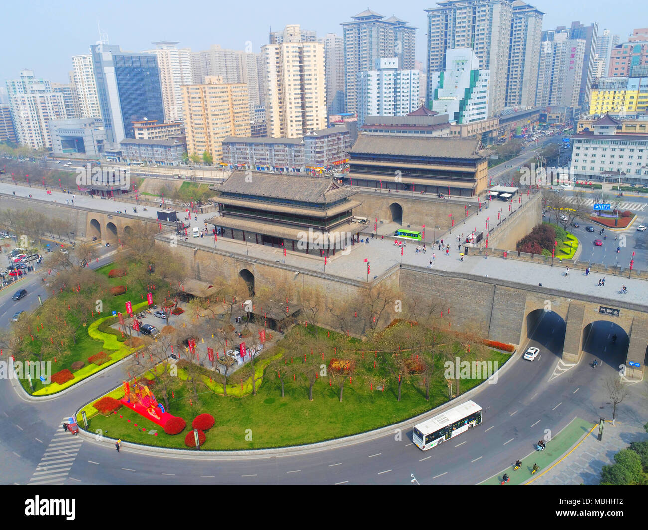 7 avril 2018 - Xi'An, Xi'an, Chine - Xi'an, Chine 7 avril 2018 : photographie aérienne de Xi'an, province du Shaanxi du nord-ouest de la Chine. Crédit : SIPA Asie/ZUMA/Alamy Fil Live News Banque D'Images