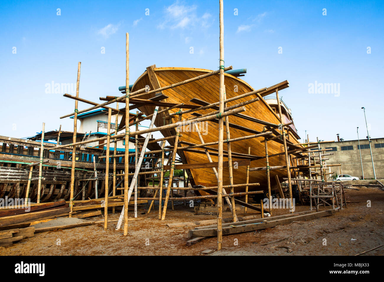 Construction en bois de yacht de voile, plaisance shipyard Banque D'Images