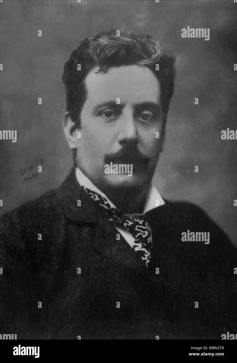 Portrait du compositeur italien Giacomo Puccini ( 1858 - 1924 ) - photographie par Scintto Banque D'Images