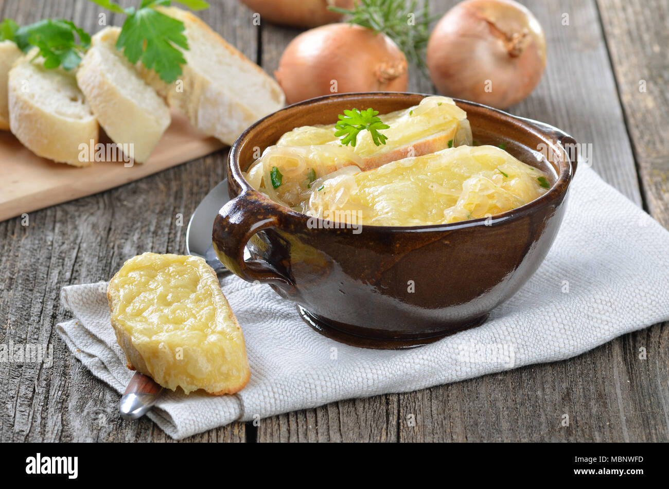 French pottery earthenware Banque de photographies et d’images à haute résolution Alamy