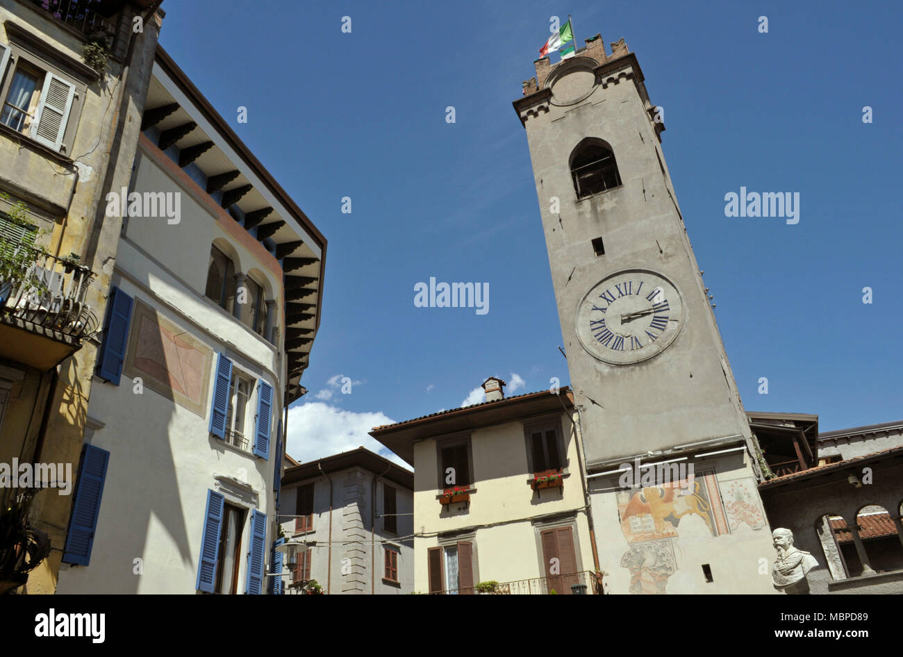 Torre Civica, tour de l'horloge à Lovere, lac d'Iseo, Lombardie, Italie Banque D'Images