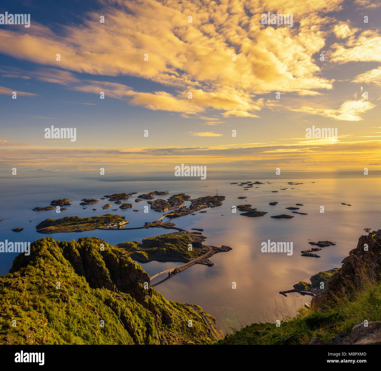 Vue depuis le mont Festvagtinden en Norvège Banque D'Images