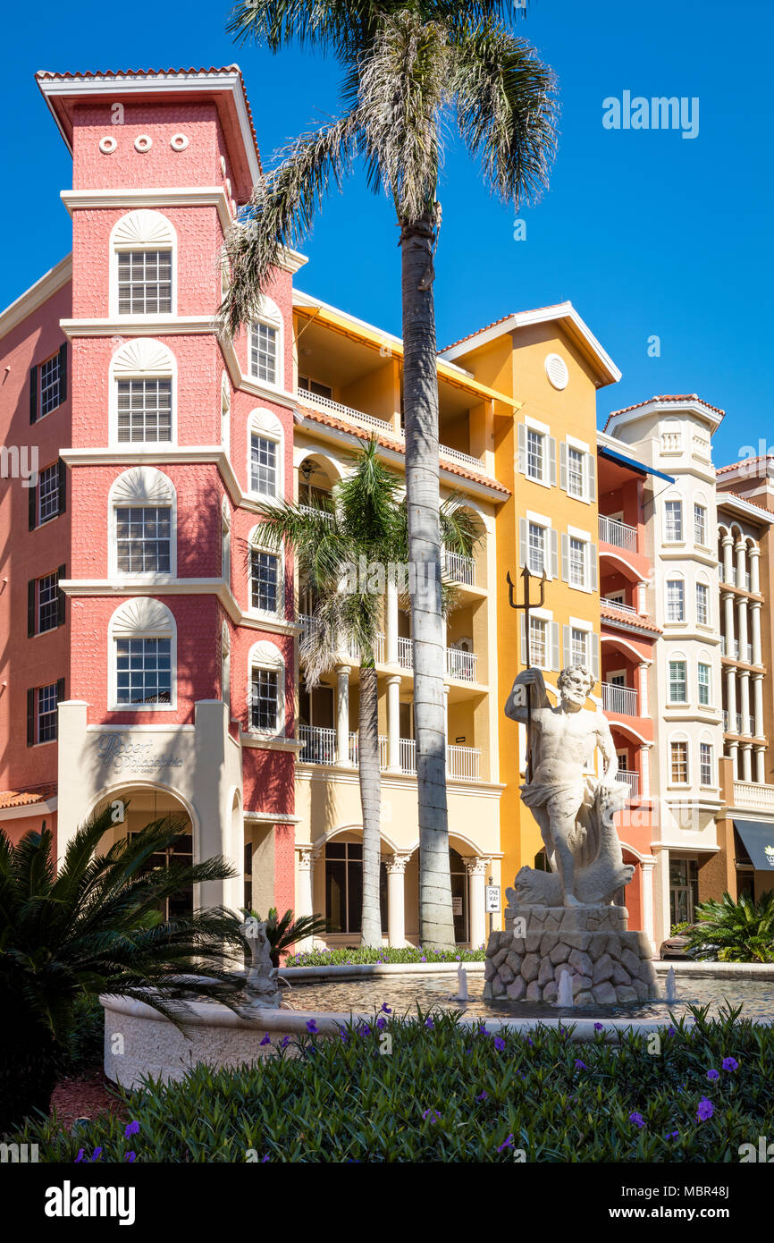 Bayfront, un quartier résidentiel et commercial dans la communauté Naples, Floride, USA Banque D'Images