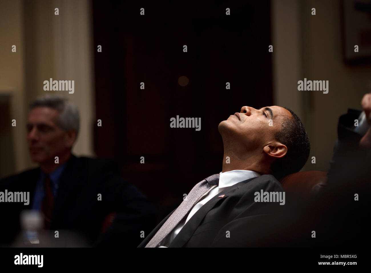 Le président Barack Obama lors d'une réunion sur le budget dans la Roosevelt Room 1/29/09. .Photo Officiel de la Maison Blanche par Pete Souza Banque D'Images