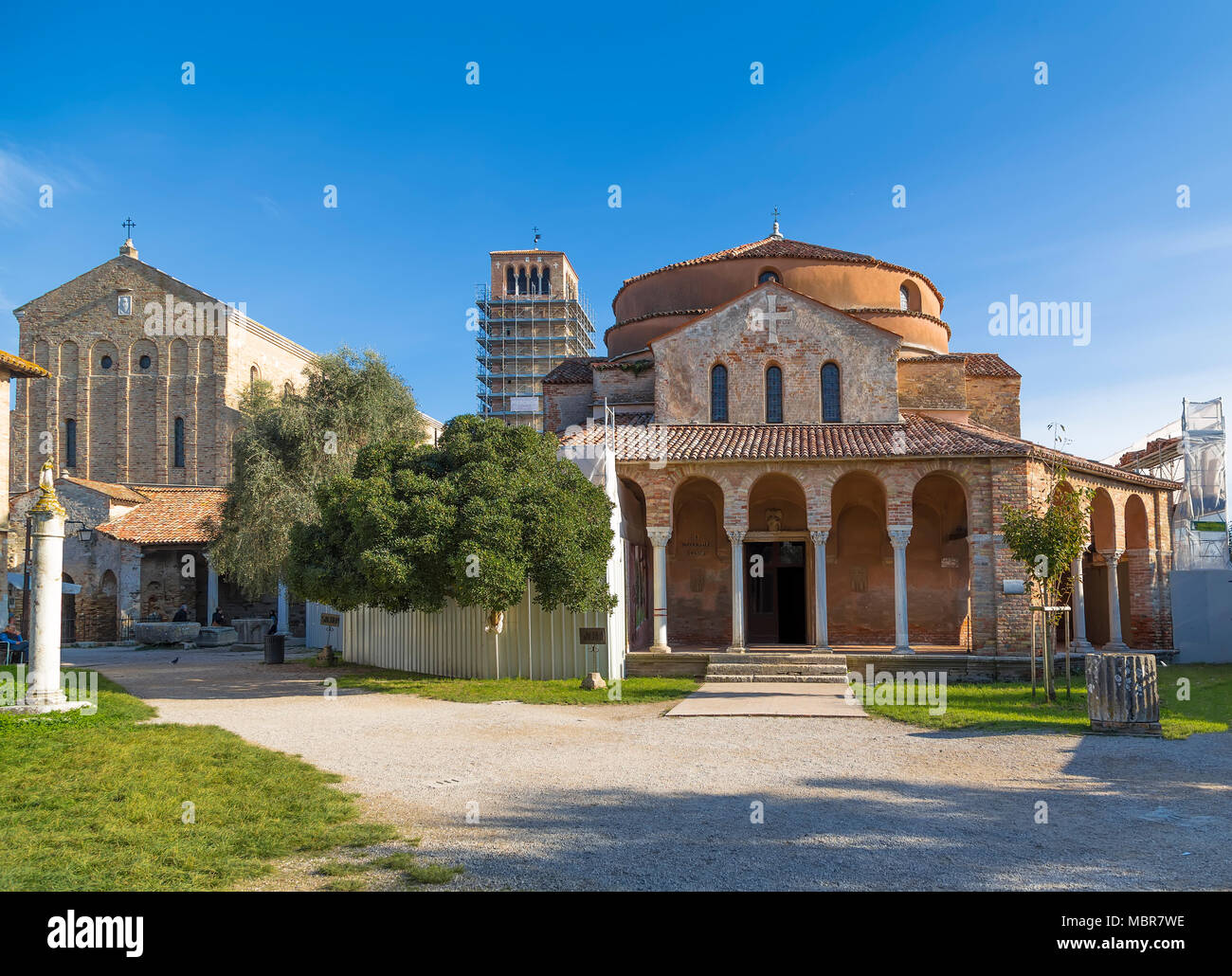 L'église Santa Fosca sur l'île de Torcello à Venise. Italie Banque D'Images