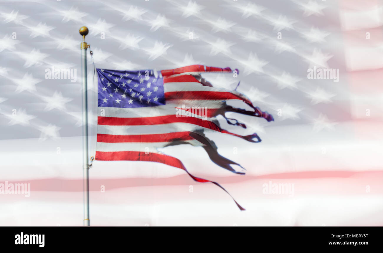 WA14492-00...WASHIN GTONNE - États-Unis d'Amérique drapeau, lambeaux et déchiré. Banque D'Images