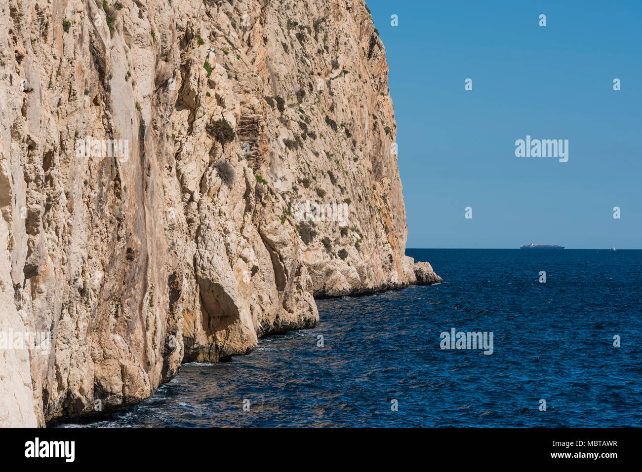 Falaises sauvages rocher Penon de Ifach, Calpe, Costa Blanca, Alicante, Espagne province Banque D'Images