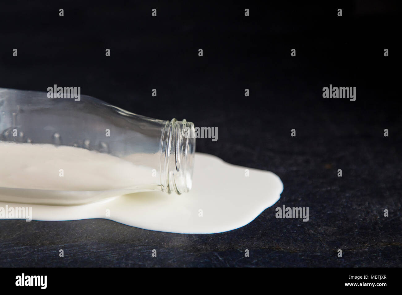 Ne pas pleurer sur le lait renversé Banque D'Images