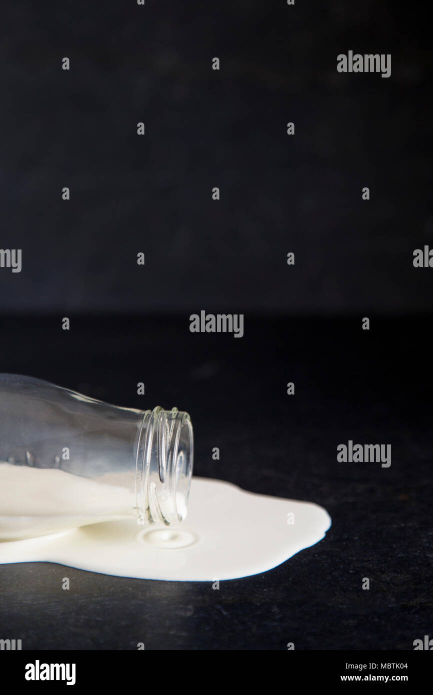 Ne pas pleurer sur le lait renversé Banque D'Images