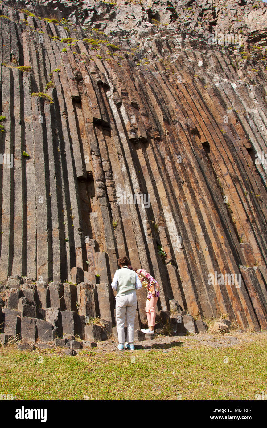 Portugal, Madère, Porto Santo, l'île de Pico Ana Ferreira, volcanique, le basalte, le volcanoclastic, structure colonnaire, prismes, Banque D'Images