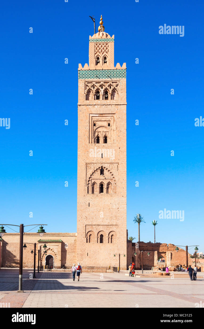 La Mosquée Koutoubia ou mosquée Kutubiyya est la plus grande mosquée de Marrakech, Maroc. Banque D'Images