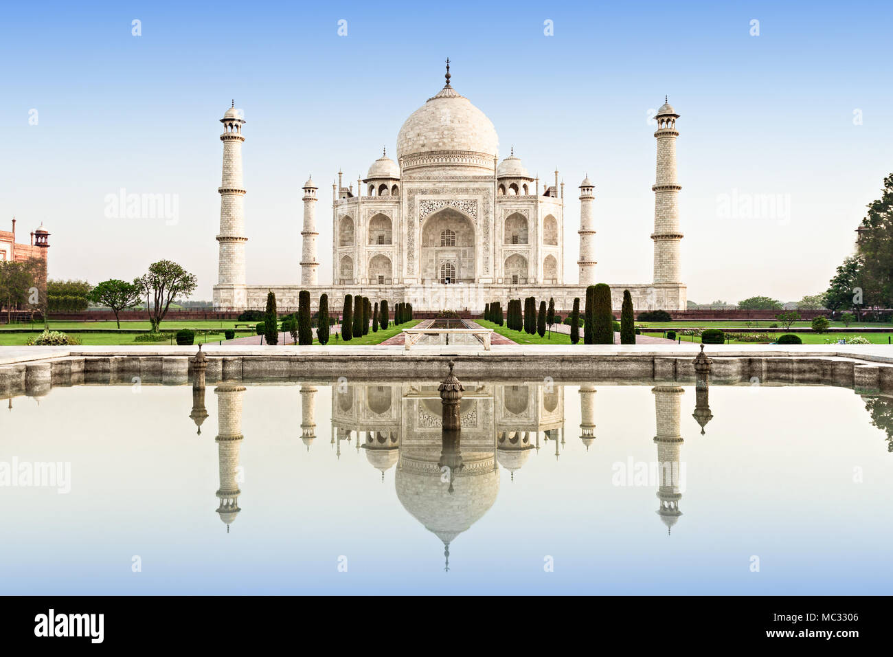 Taj Mahal à l'aube de la lumière, Agra, Inde Banque D'Images
