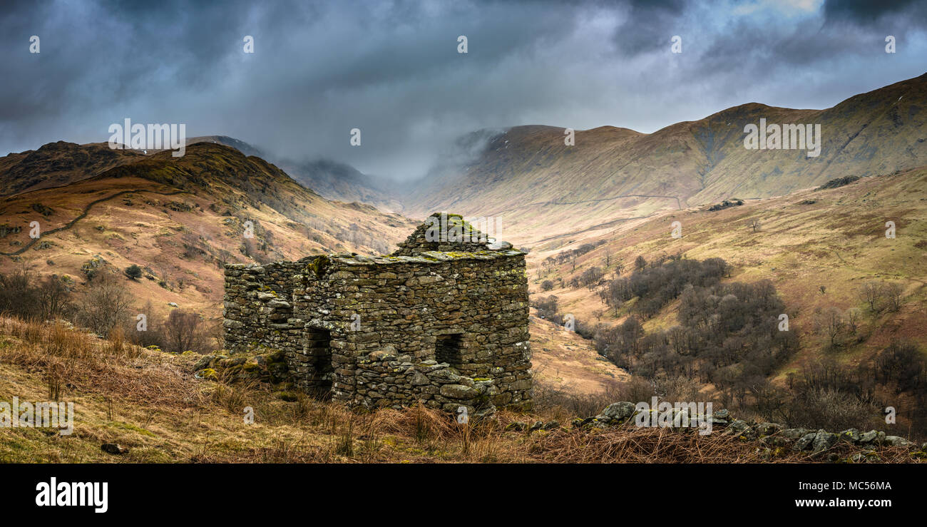 Cet ancien siège sheiling ruiné juste à côté de la route entre la puce Troutbeck et la lutte dans la région de Cumbria. J'ai photographié de nombreuses fois, et Banque D'Images