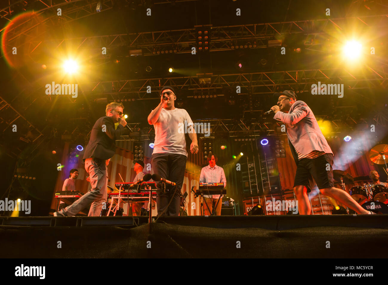 Le hip-hop allemand et du groupe pop Fettes Brot vivre à la 26e Heitere Open Air de Zofingen, Argovie, Suisse Docteur Renz Banque D'Images