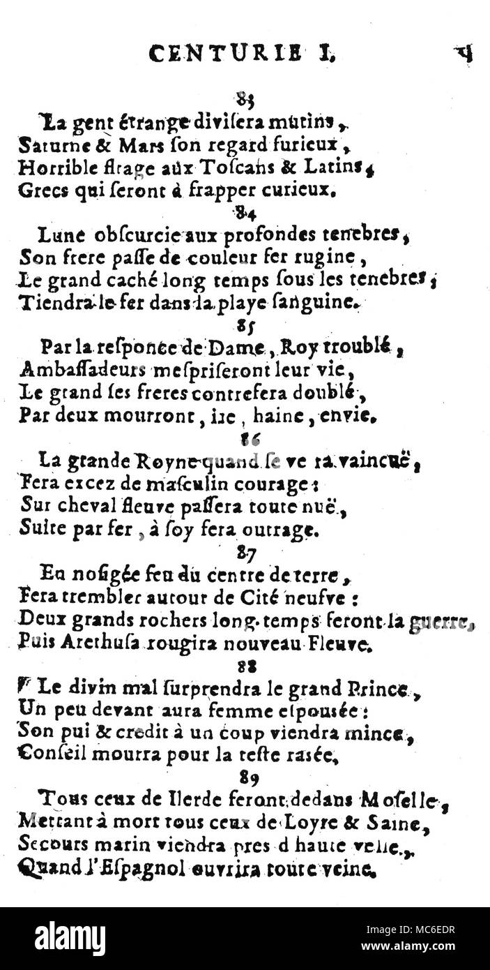 NOSTRADAMUS - QUATRAINS de l'échantillon dans un cent cinquante ans de la mort de Nostradamus (1566), le corps principal de son quatrains avait été ajusté un ouvrage dans ce qui était considéré par la plupart des éditeurs comme une forme fiables et de bonne réputation. Cependant, la popularité des textes signifie qu'elles sont souvent publiées sans beaucoup de soin. L'exemple de sept versets (quatrains) à partir du premier livre, est de la Jean-Baptiste Besongne (Rouen) édition des Vrayes siècles et Propheties de Maistre Michel Nostradamus, 1710. Banque D'Images