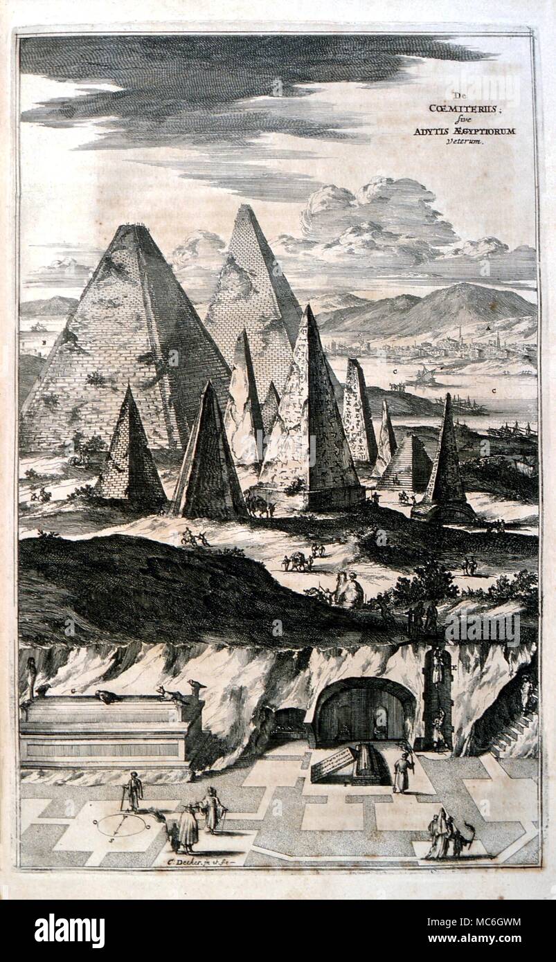 La mythologie égyptienne - pyramides Les pyramides de l'Égypte ancienne (ou Adytis Aegyptorum) avec ce qui apparaît à l' 'le labyrinthe en premier plan. À partir d'un Mystagoga Sphinx de Kircher, sive Hieroglyphicaa Mumiis de diatribe, 1678 Banque D'Images