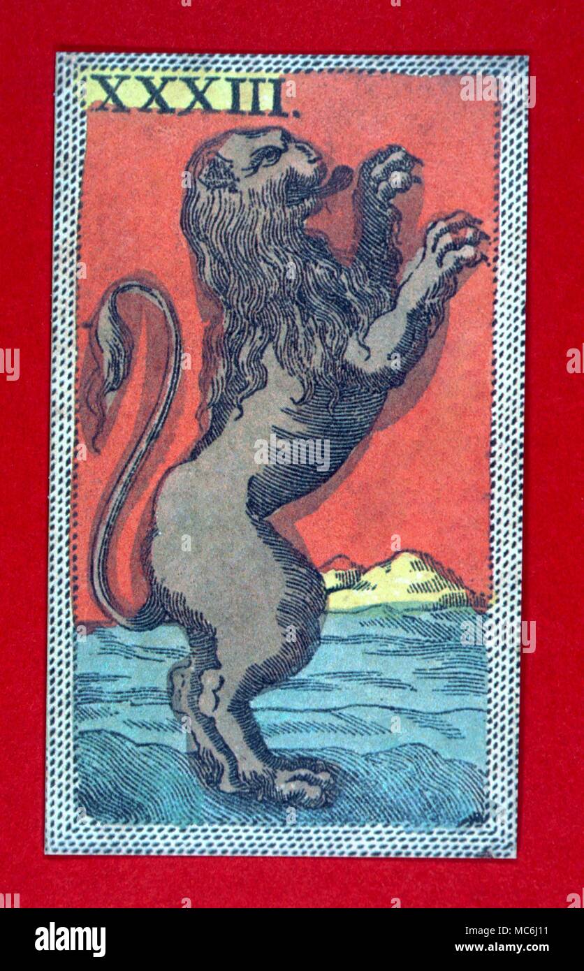 Signes du zodiaque Leo Leo le Lion l'adoption d'une position d'emblèmes héraldiques de révéler son image d'un dix-huitième siècle l'Italien Tarocchi Pack qui intègre des images et d'éléments du zodiaque Banque D'Images