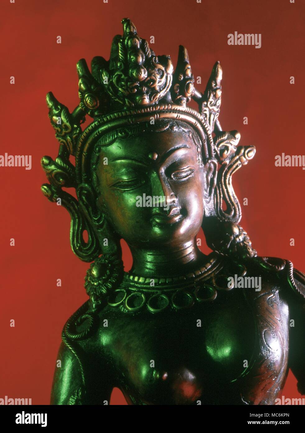 La mythologie Hindoue. Statue en bronze de la déesse hindoue 'Mère'', Saravati. Elle est une ancienne déesse, vraisemblablement un,Védique et son nom l'indique a l'origine elle était une déesse de l'eau. ' Banque D'Images